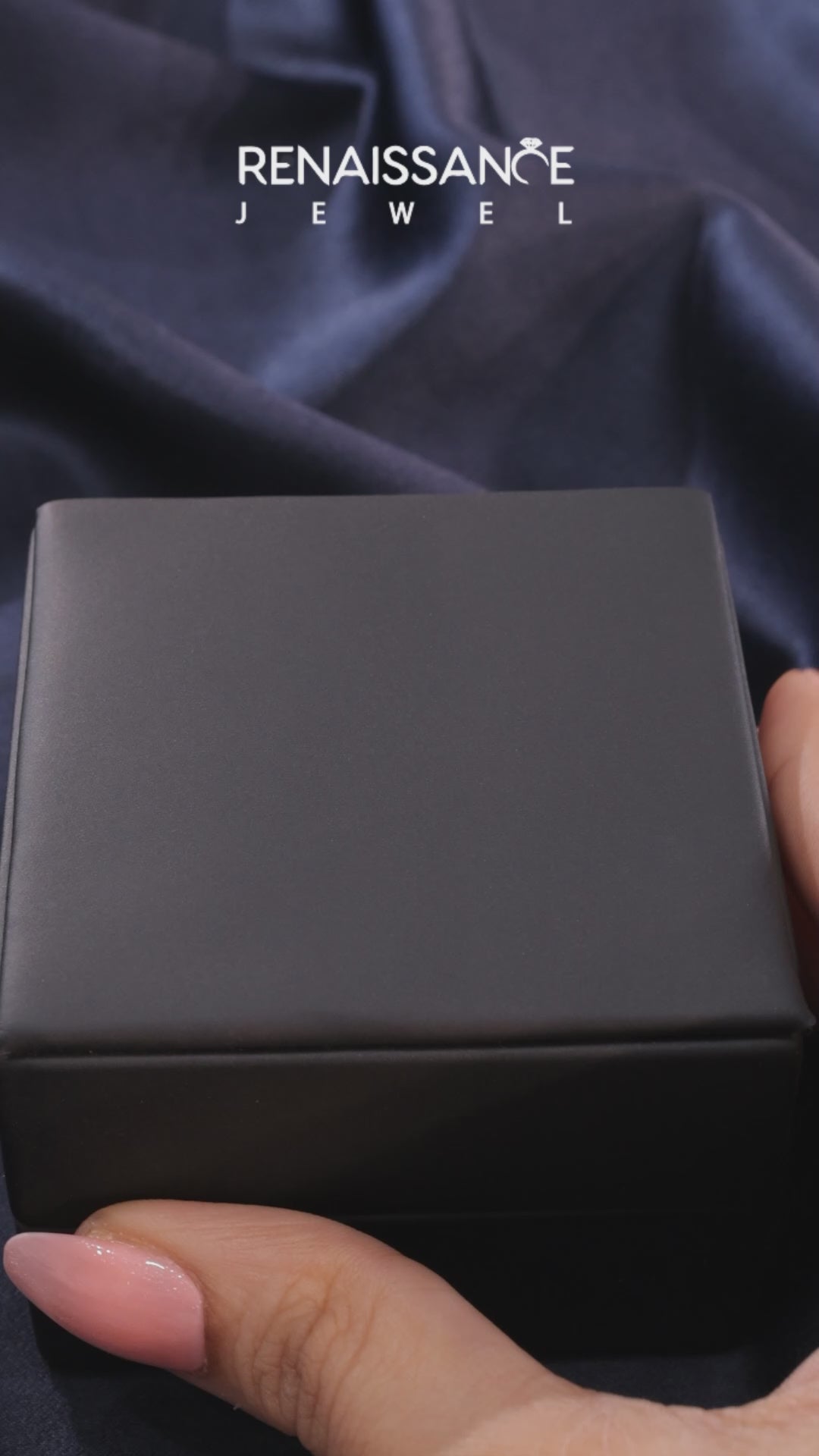 White gold Radiant Diamond Pavé Band Solitaire Ring with Four-Prong Setting_37