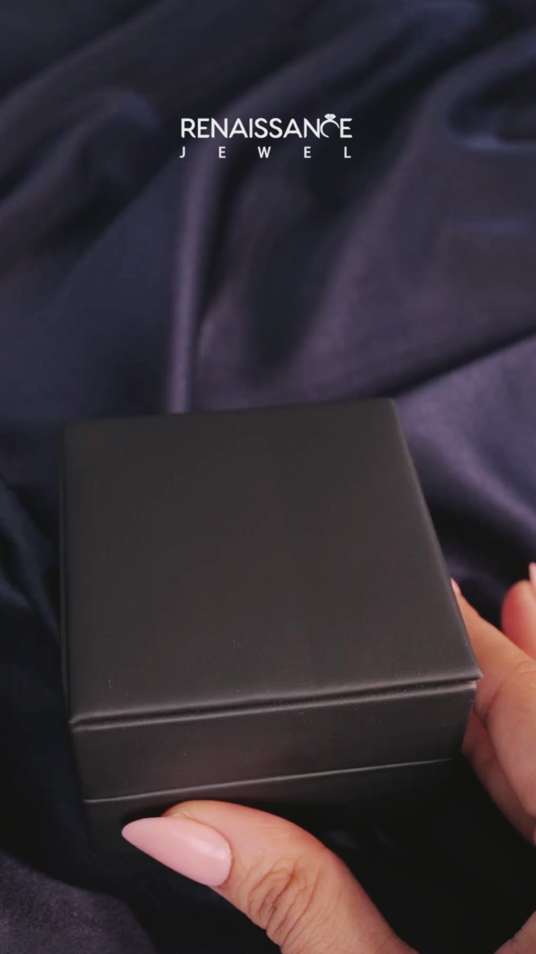 White gold Round Solitaire Marquise Twist Band with Six-Prong Setting 3