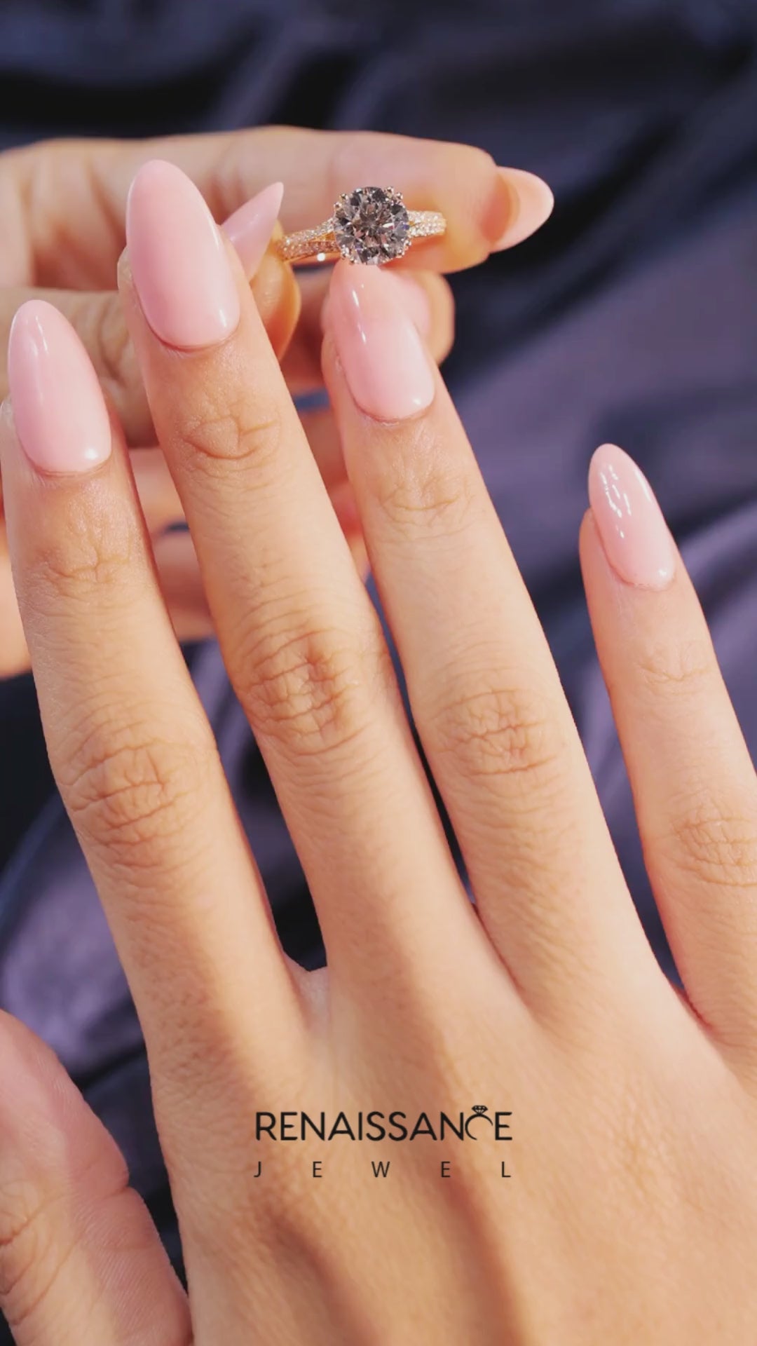 Yellow gold Round Solitaire Pave Split Shank Engagement Ring with Six-Prong Setting 3