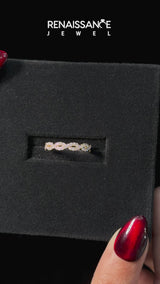 Yellow gold Round Diamond Twisted Eternity Band with Pavé and Shared Prong Setting