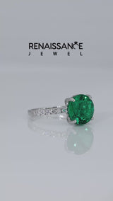 Silver Round Cut Emerald Solitaire Ring with Round  Pavé Band and Four-Prong Setting