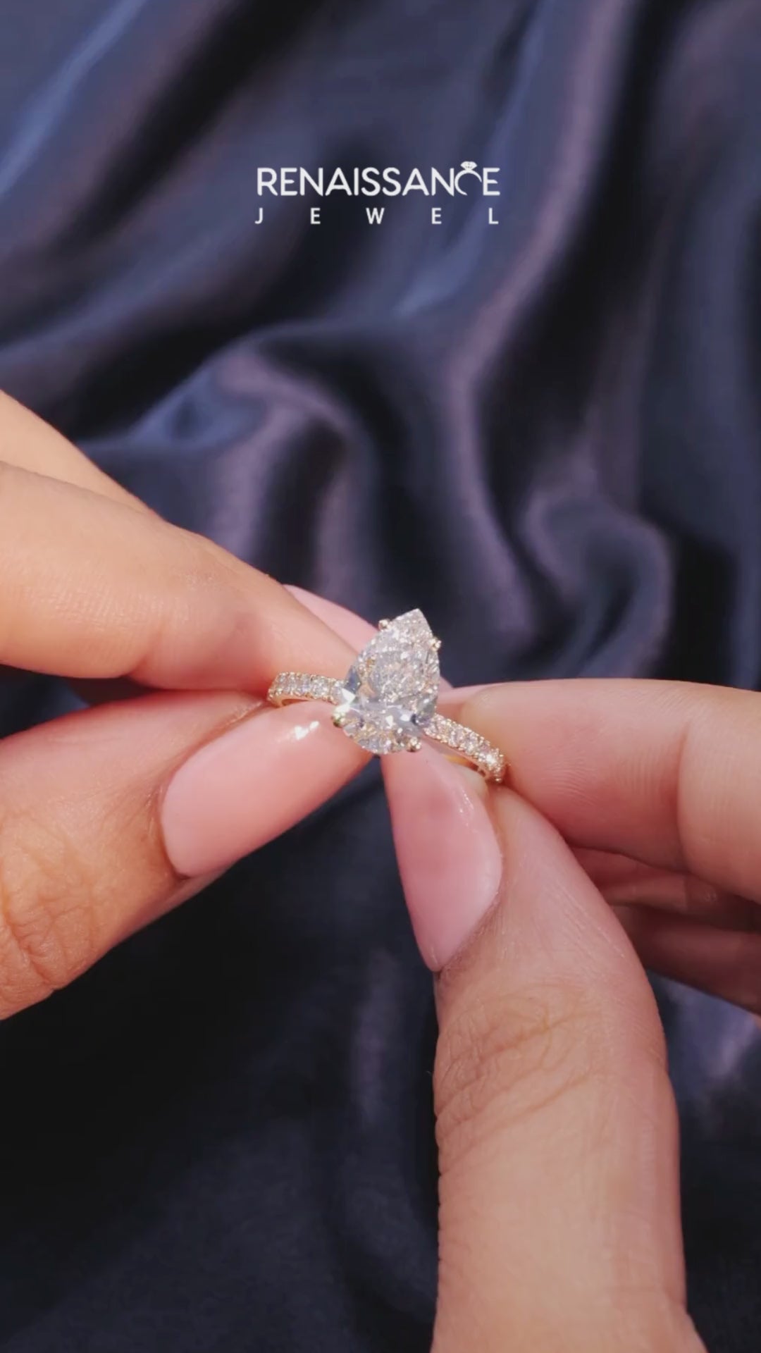 Yellow gold Pear Solitaire Diamond Pavé Band with Four-Prong Setting 6