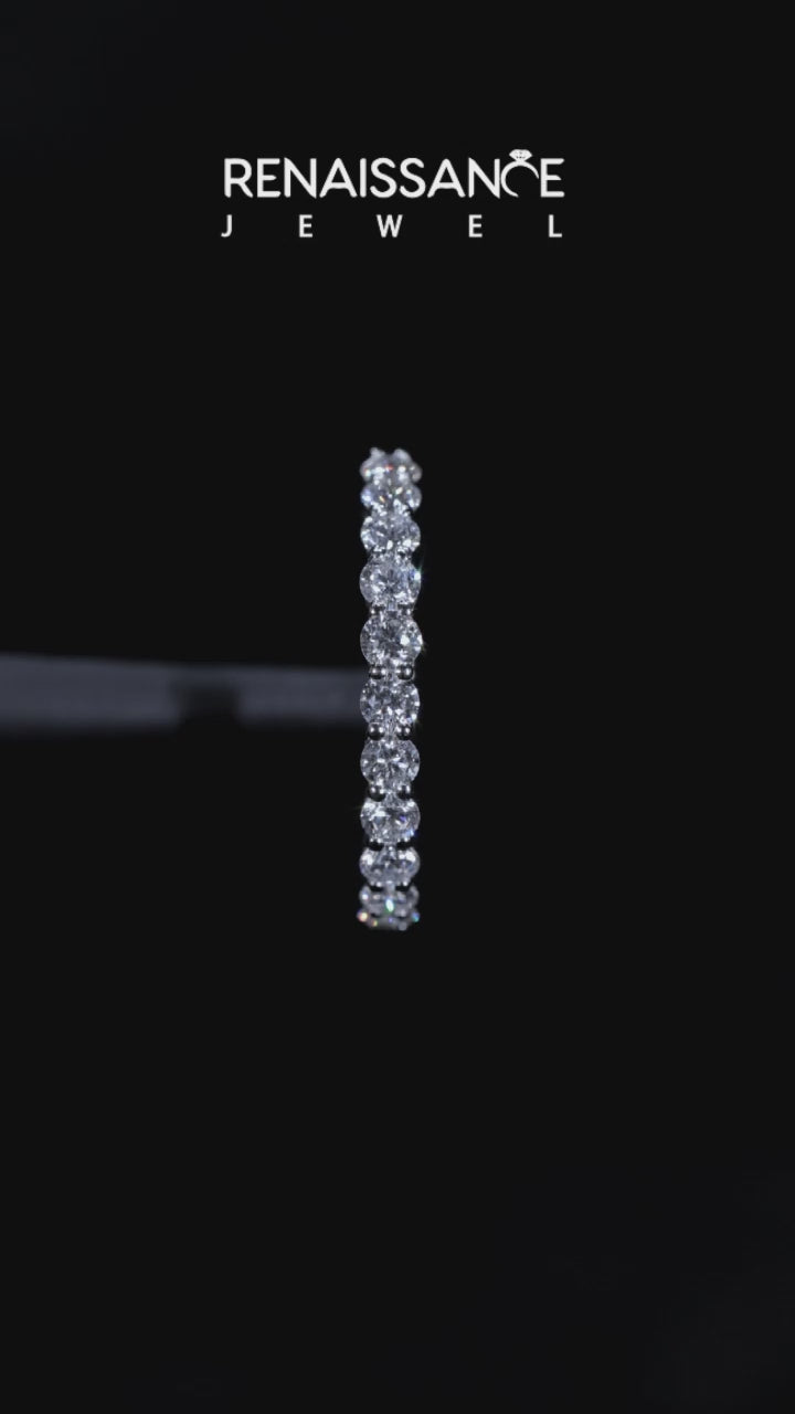 White gold Round Diamond Half-Eternity Prong-Set Band 4