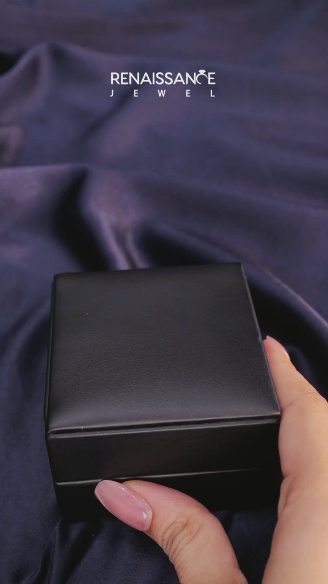 Silver Oval Solitaire Twisted Band with Pavé Accents and Four-Prong Setting 3