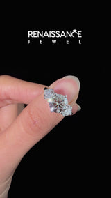 White gold Three-Stone Round Cut Solitaire Diamond Ring with Prong Setting