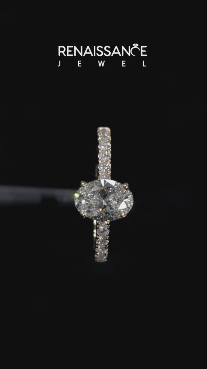 Yellow gold Oval Solitaire Diamond Pavé Band with Four-Prong Setting 3