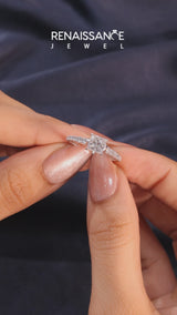 Yellow gold Oval Halo Diamond Ring with Solitaire Band and Prong Setting