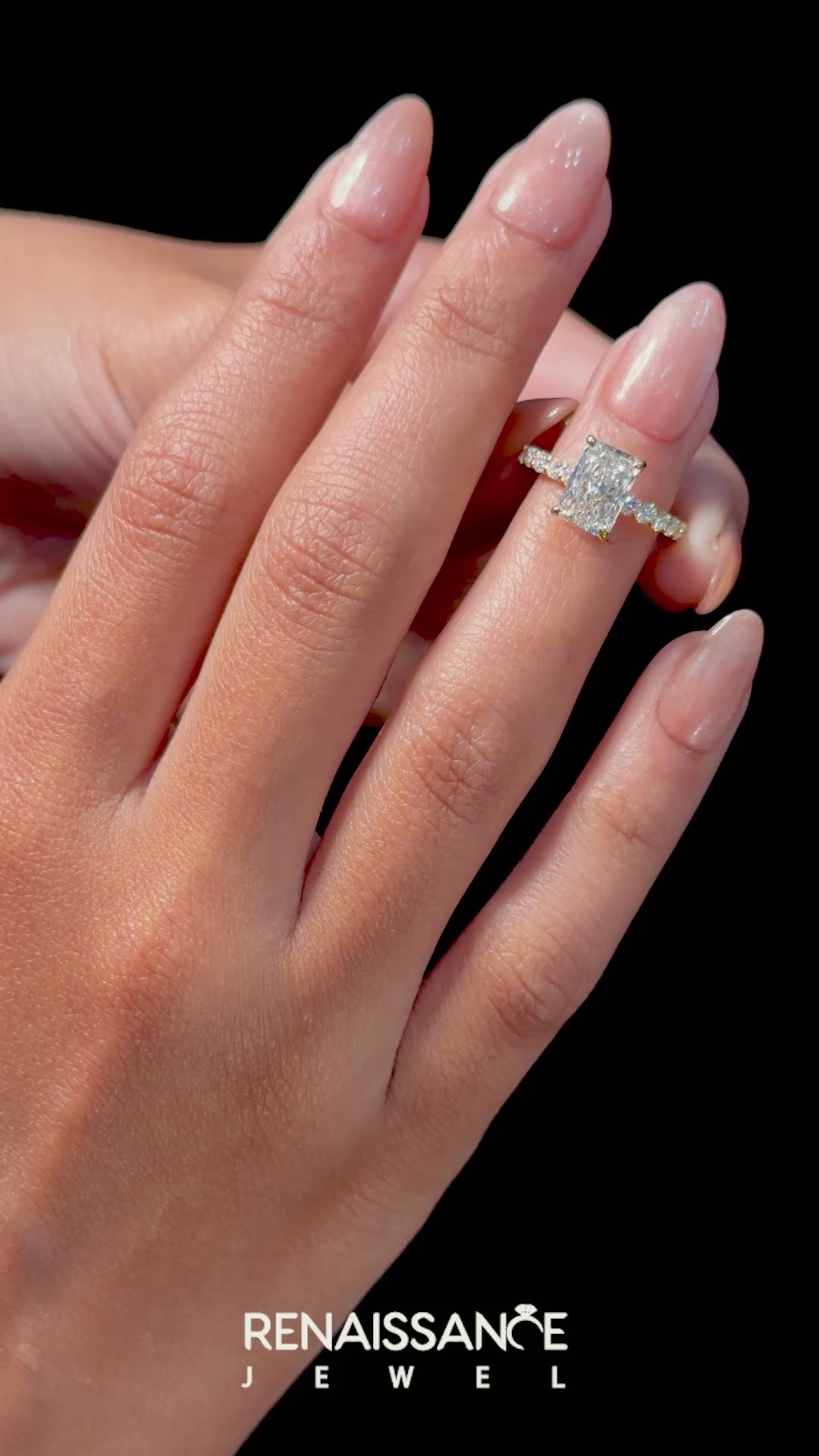 Yellow gold Radiant Cut Diamond Ring with Pavé Band and Four-Prong Setting_16