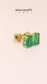 Yellow gold Emerald Cut Emerald Stud Earrings
