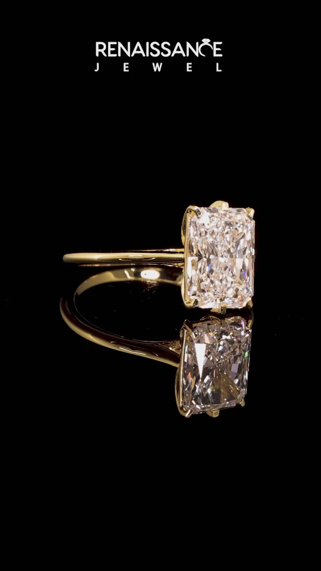 Yellow gold Radiant Cut Solitaire Diamond Ring with Flower-Prong Setting and Classic Band_125