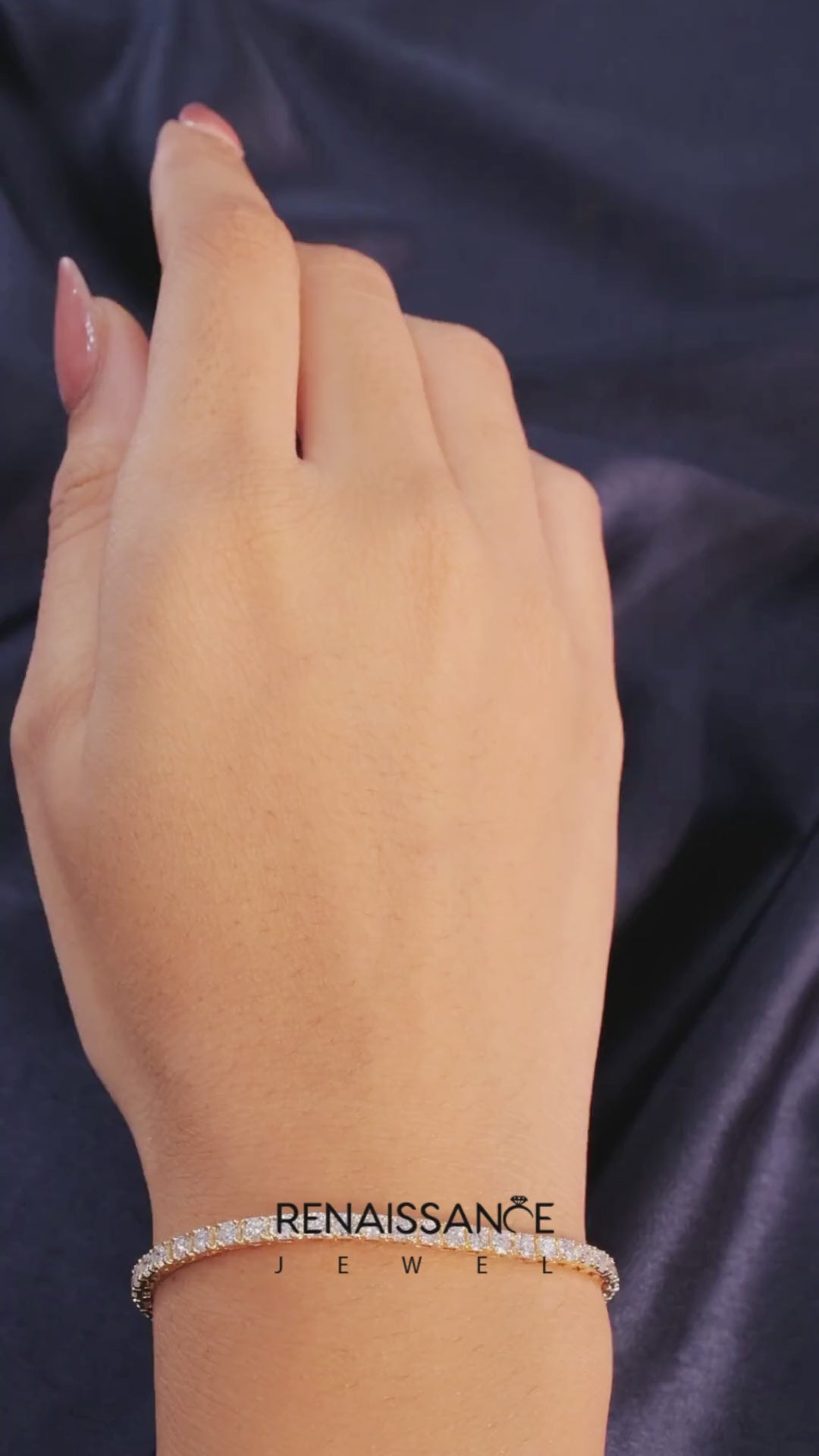 Yellow gold Round Diamond Tennis Bracelet with Prong Setting 2