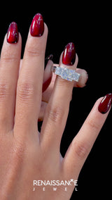 White gold Heart Cut Diamond Three-Stone Ring with Four-Prong Setting and Classic Band