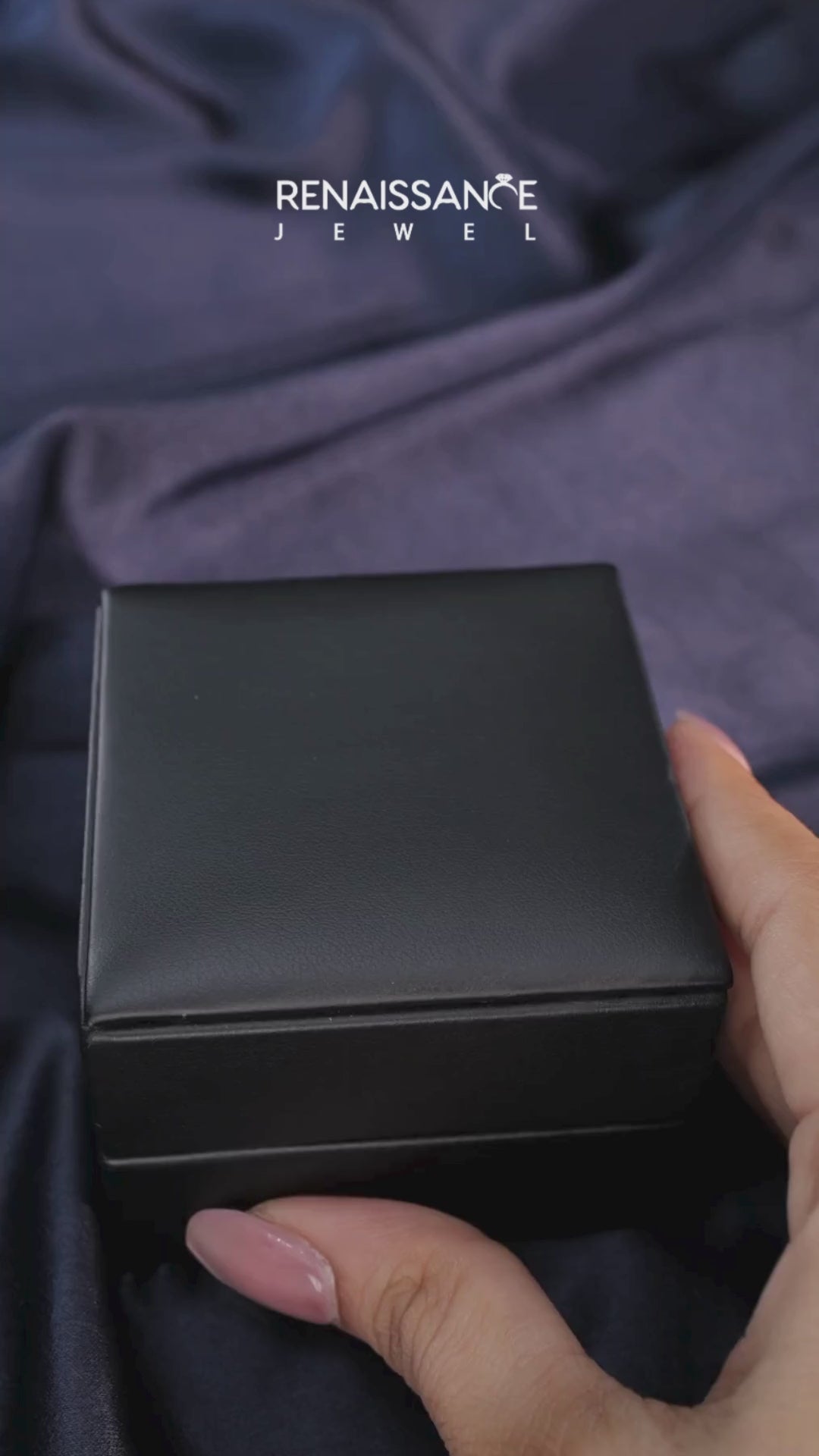 White gold Round Cut Diamond Pavé Eternity Band with Micro Prong Setting 3