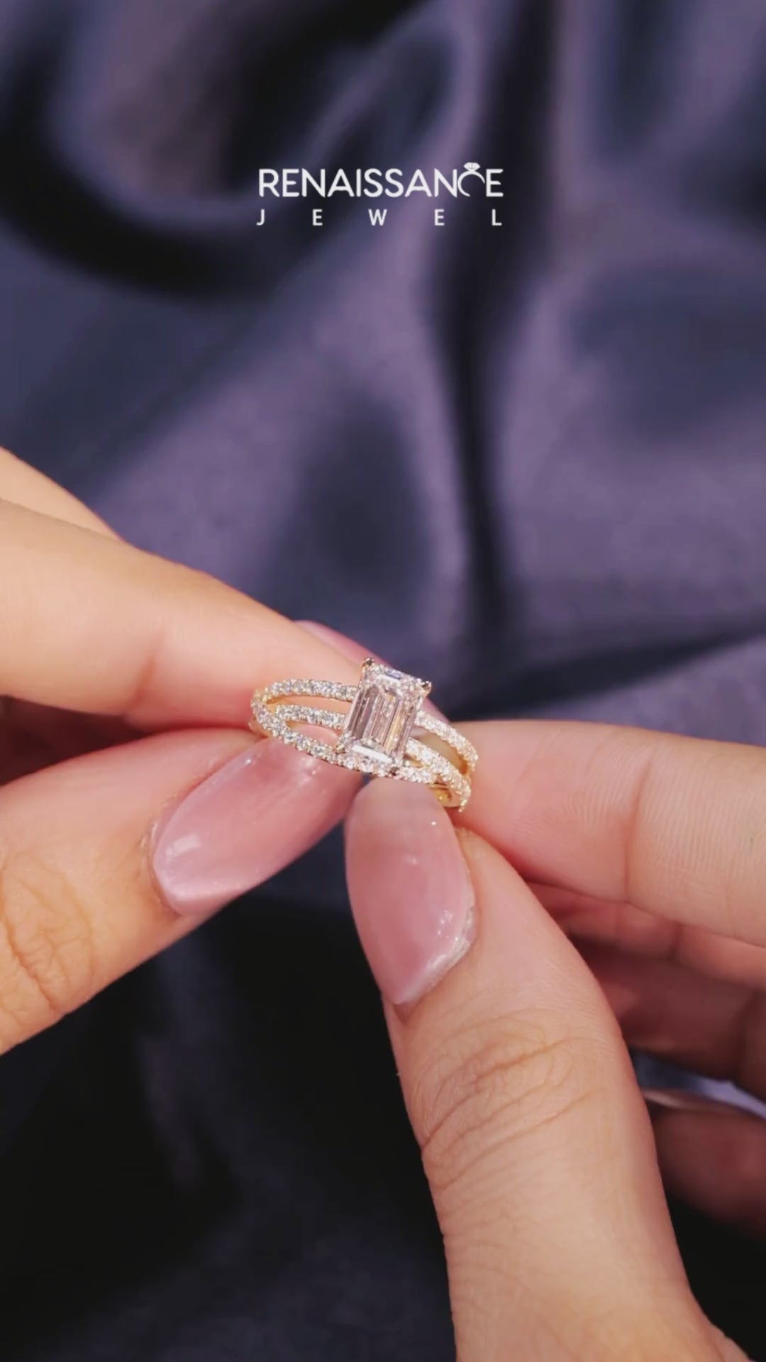 Yellow gold Emerald Solitaire Twist Band with Pavé Setting and Four-Prong Setting 4