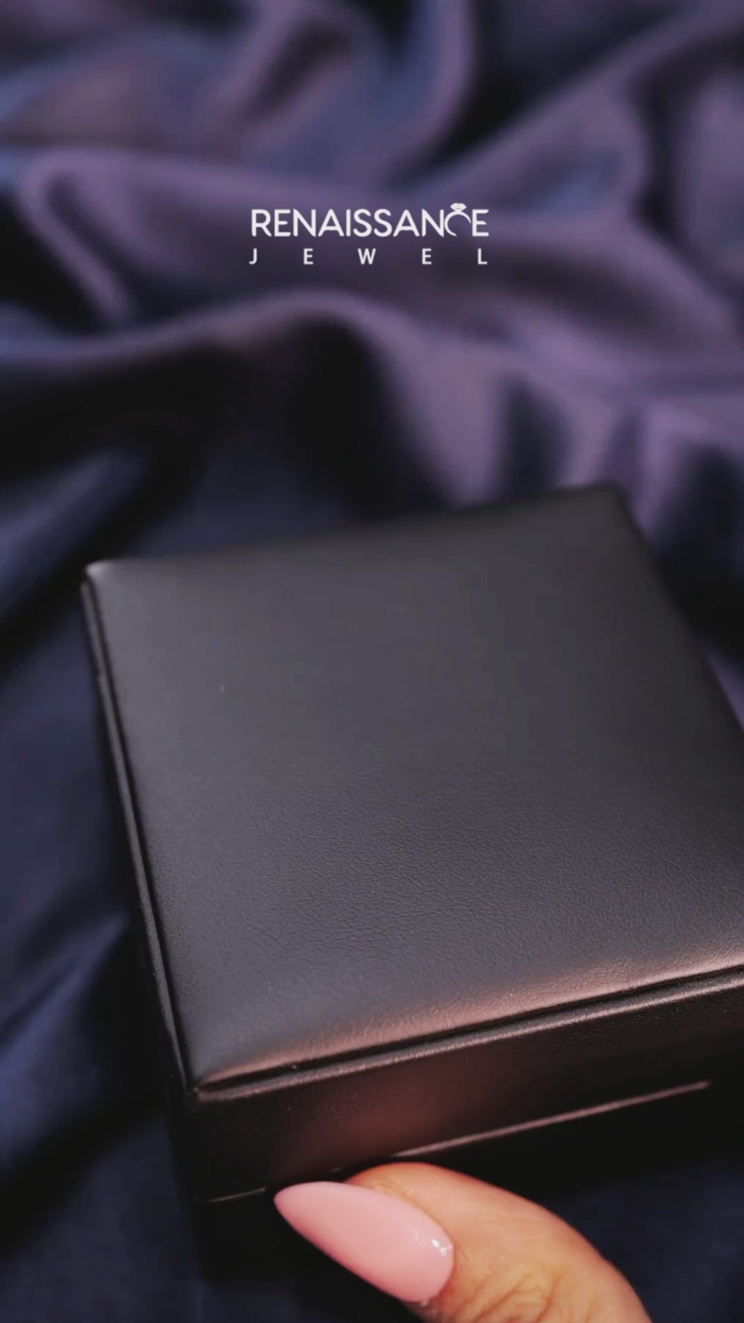 Platinum Cushion Halo Twist Band with Four-Prong Setting 4