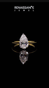 Yellow gold Pear Cut Diamond Solitaire Engagement Ring with Classic Band and Four-Prong Setting