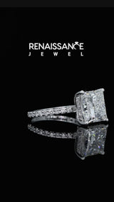 White gold Princess Cut Diamond Pavé Band Ring with Four-Prong Setting