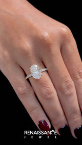 Yellow gold Round Cut Diamond Solitaire Ring with Pavé Band and Hidden Halo