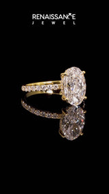 Yellow gold Round Cut Diamond Solitaire Ring with Pavé Band and Hidden Halo