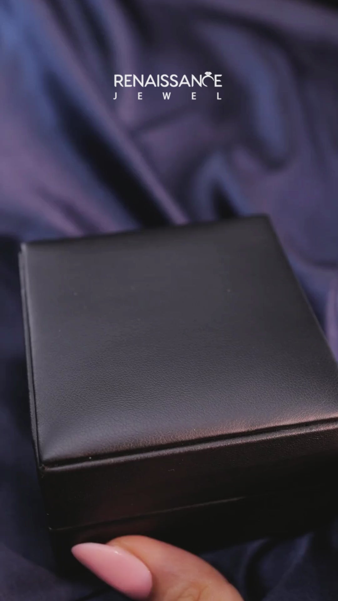 Silver Round Solitaire Twisted Band with Prong Setting 6