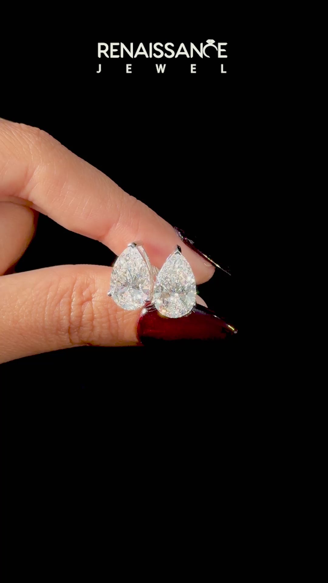 White gold Pear Brilliant Diamond Stud Earrings_42