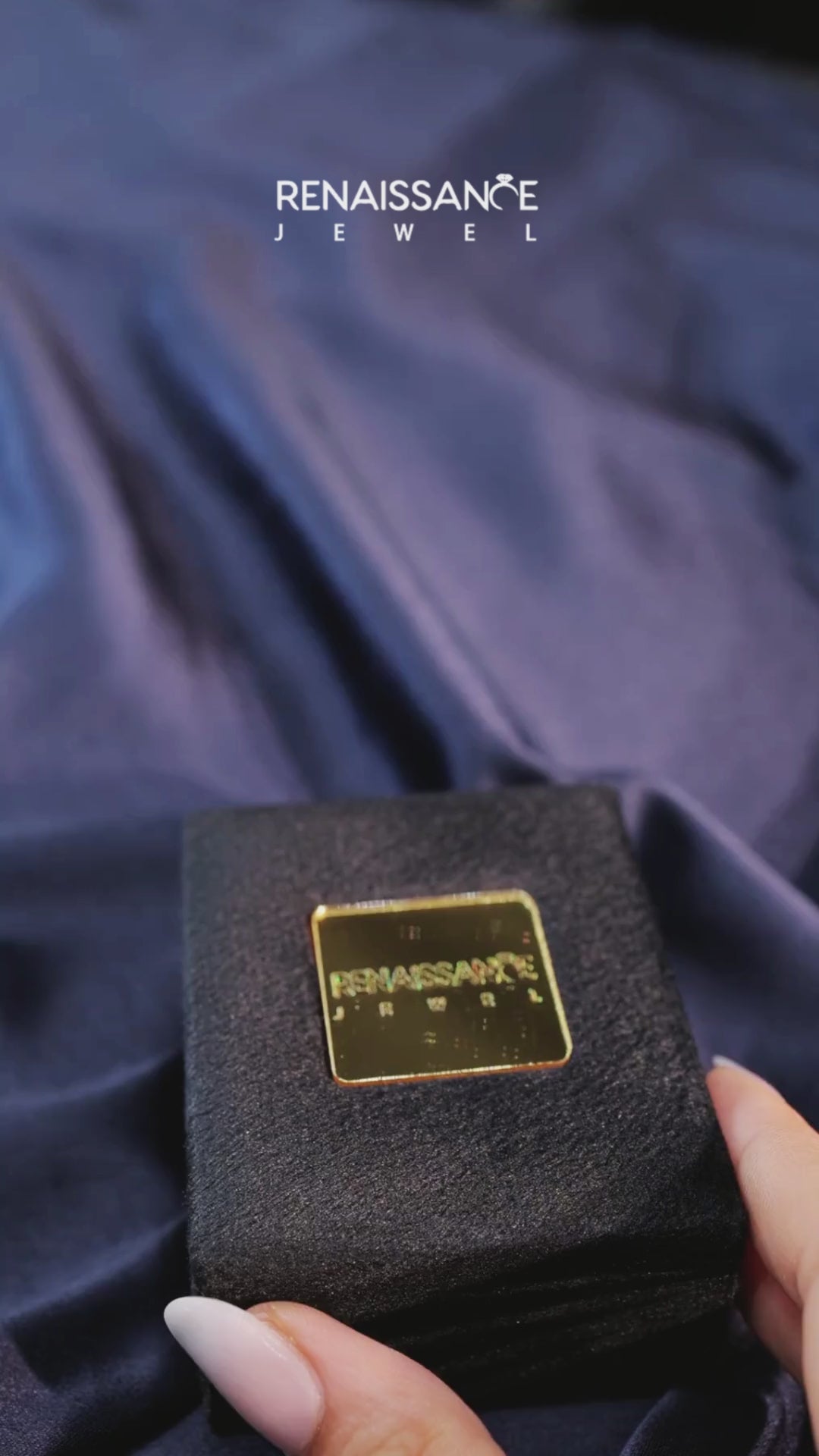 Yellow gold Bezel-Set Round Diamond Station Necklace 3