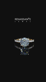 Yellow gold Princess Cut Diamond Solitaire Ring with Round  Pavé Band and Four-Prong Setting