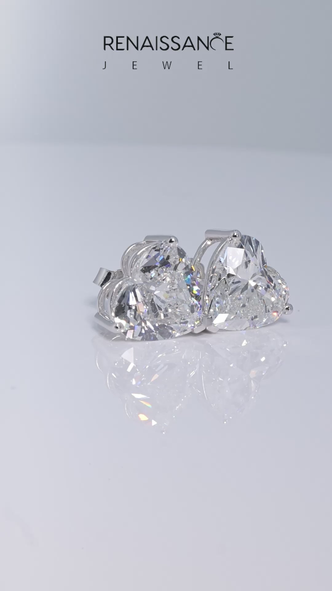 Platinum Heart Brilliant Diamond Stud Earrings_57