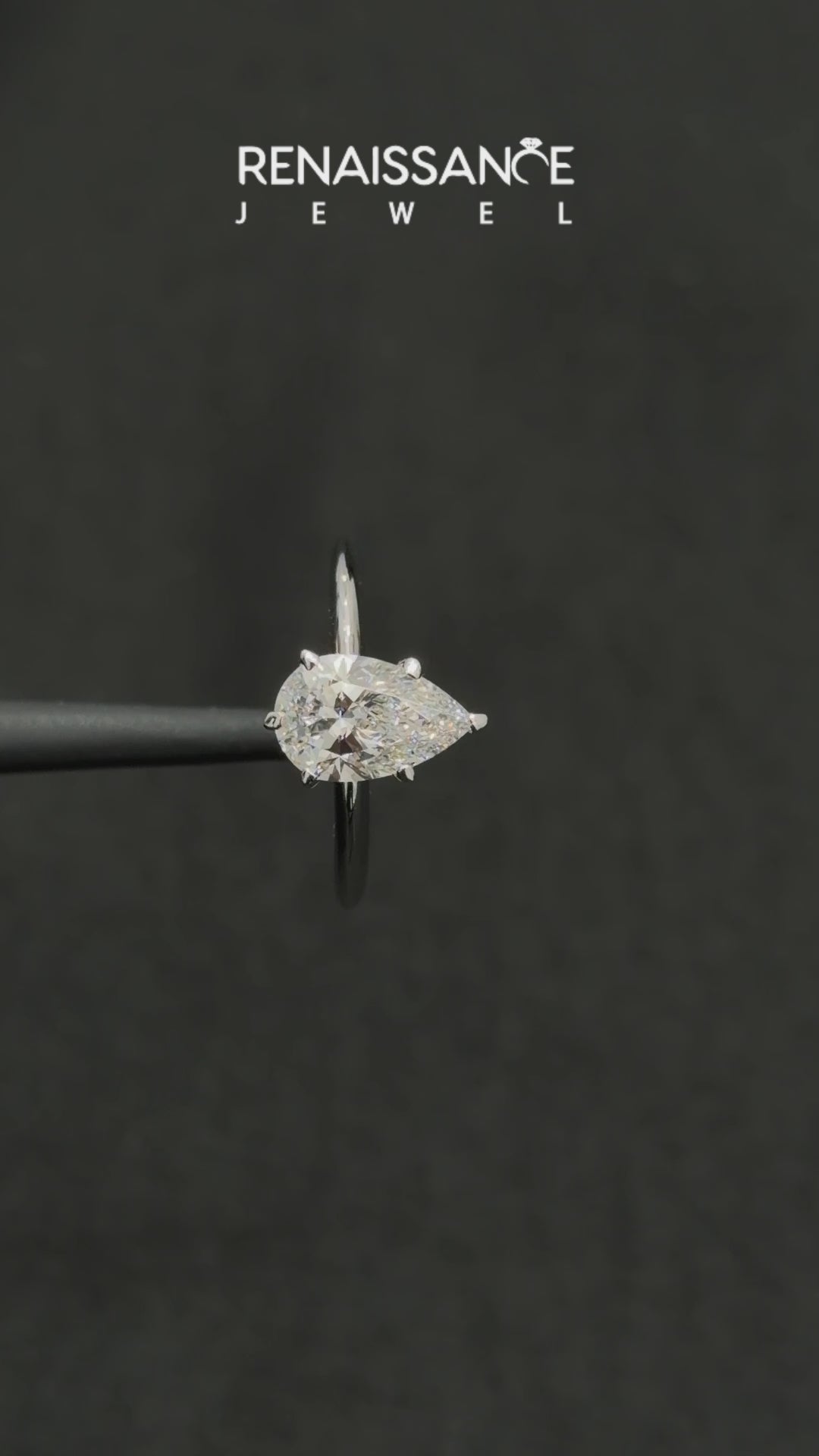 White gold Pear Cut Solitaire Engagement Ring with Round Band and Four-Prong Setting_81