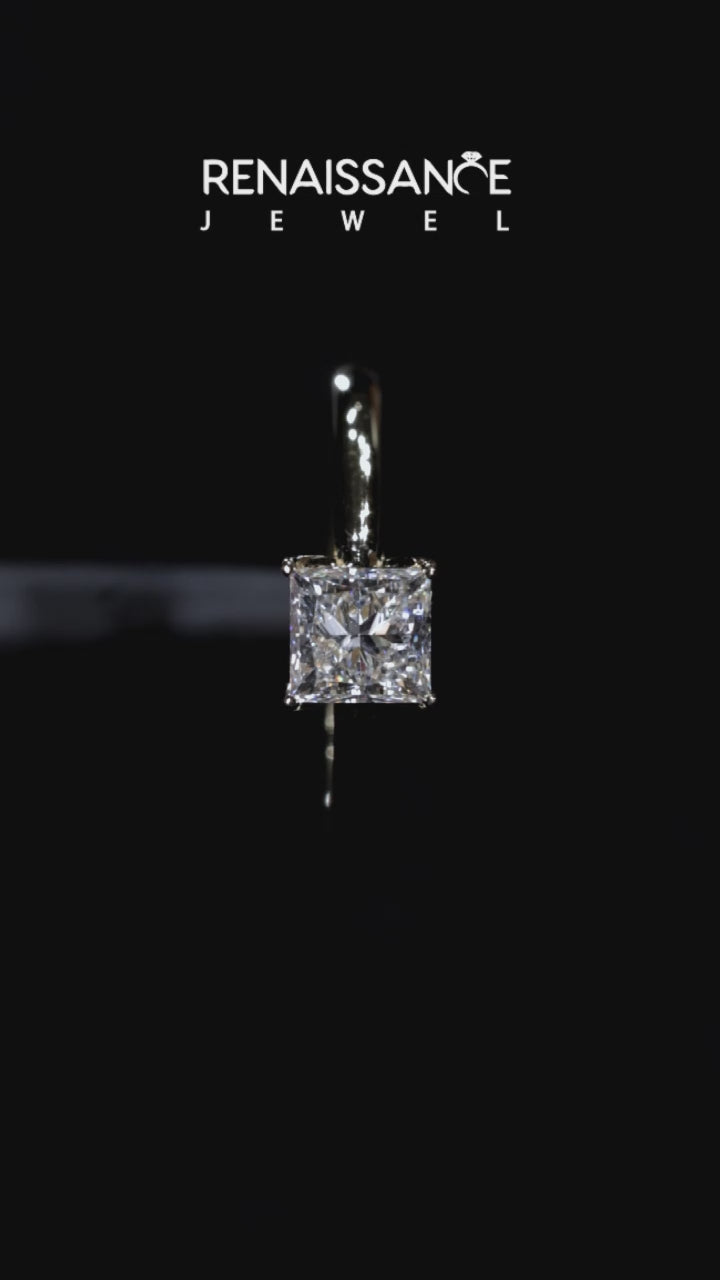 Yellow gold Princess Cut Solitaire Diamond Ring with Four-Prong Setting and Classic Band 6