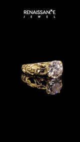 Yellow gold Pear Cut Solitaire Diamond Leaf-Inspired Vine Band Ring with Prong Setting